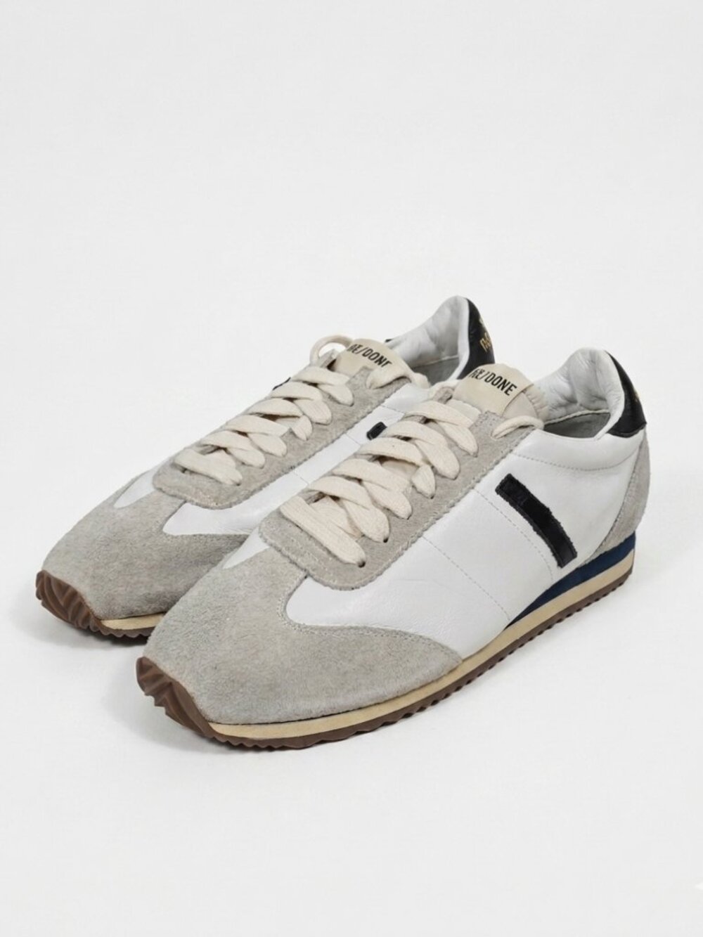 NWOT RE/DONE 70s Runner Low Sneaker White Grey Suede Leather Retro It Girl 40